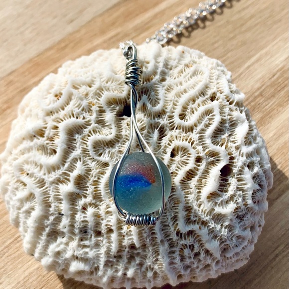 Caribbean Marble Seaglass Necklace - Picture 4 of 9